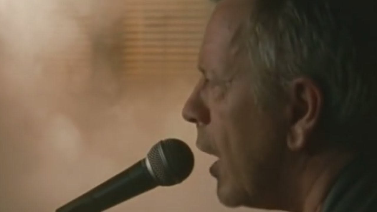 Renaud - Arrêter La Clope (Clip officiel)